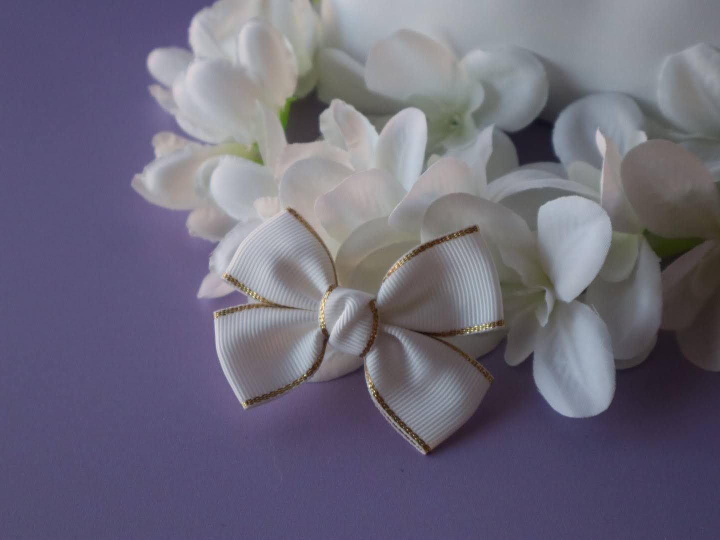 Gold Trim Ribbon Bows – Assorted Colours