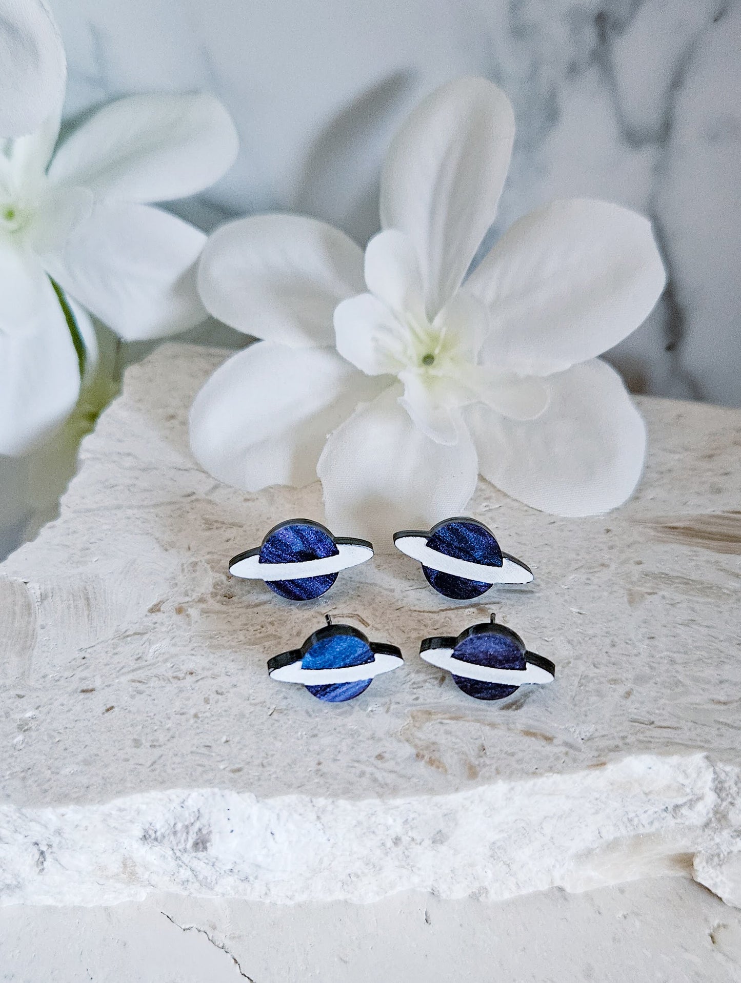 Planet Saturn Studs
