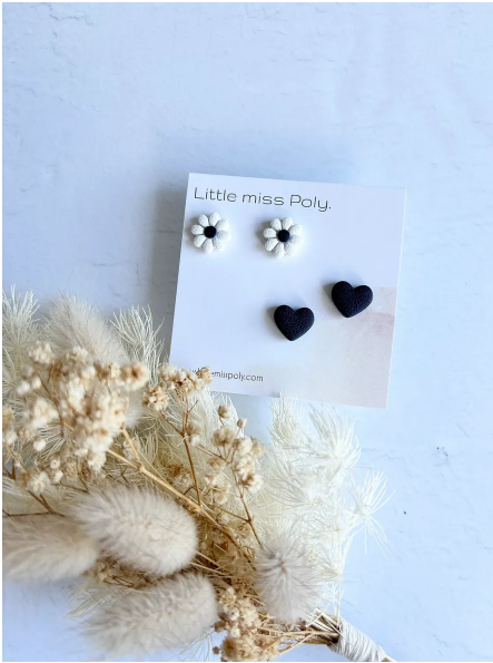 Mini Daisy + Heart Stud Pack - Almost Navy